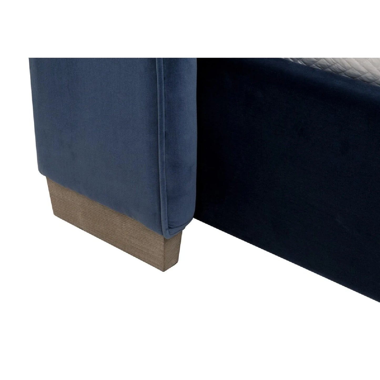 Luxury Upholstered Modern Velvet Bed European Style for Villa