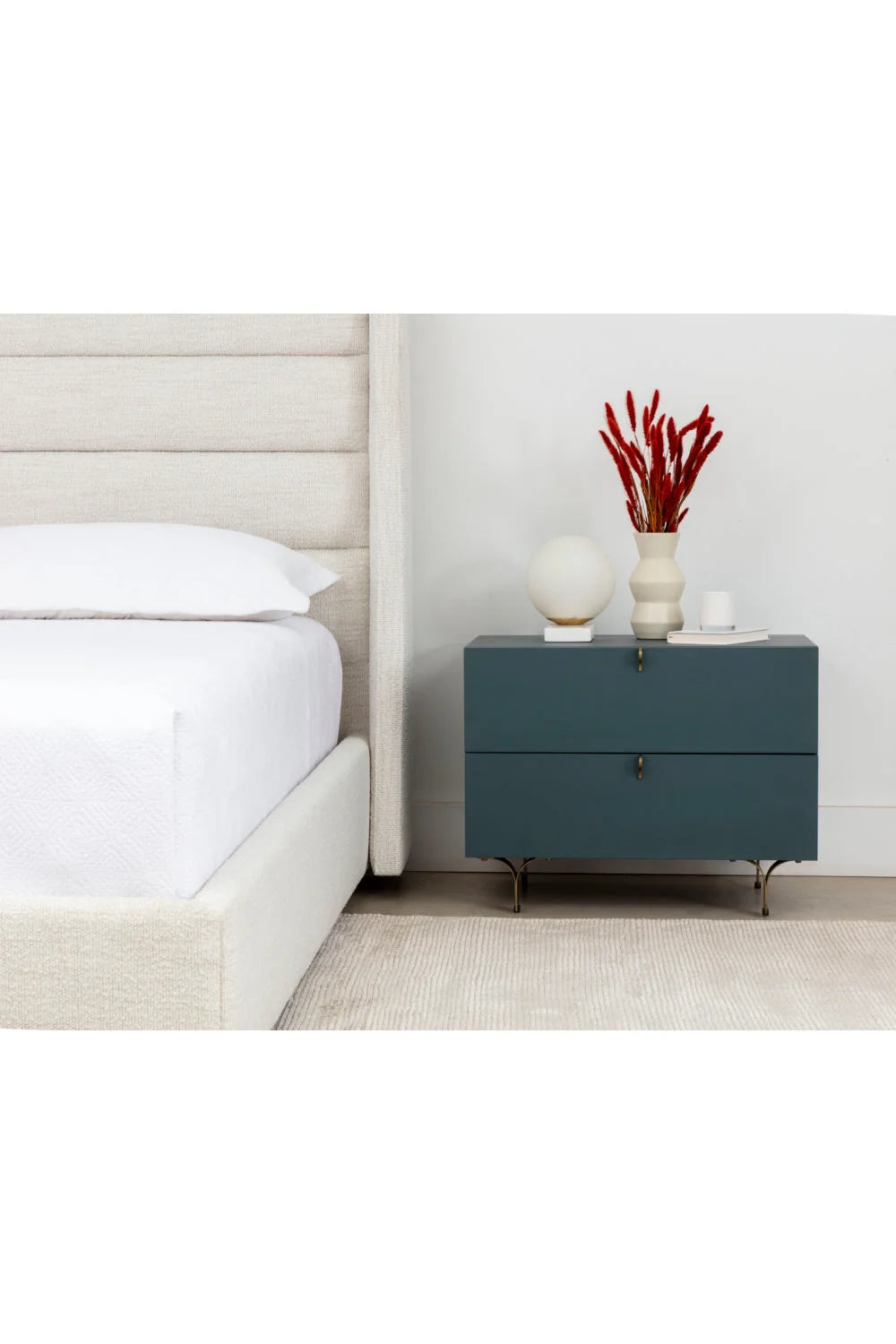 Luxury Upholstered Modern White Bed European Style for Villa