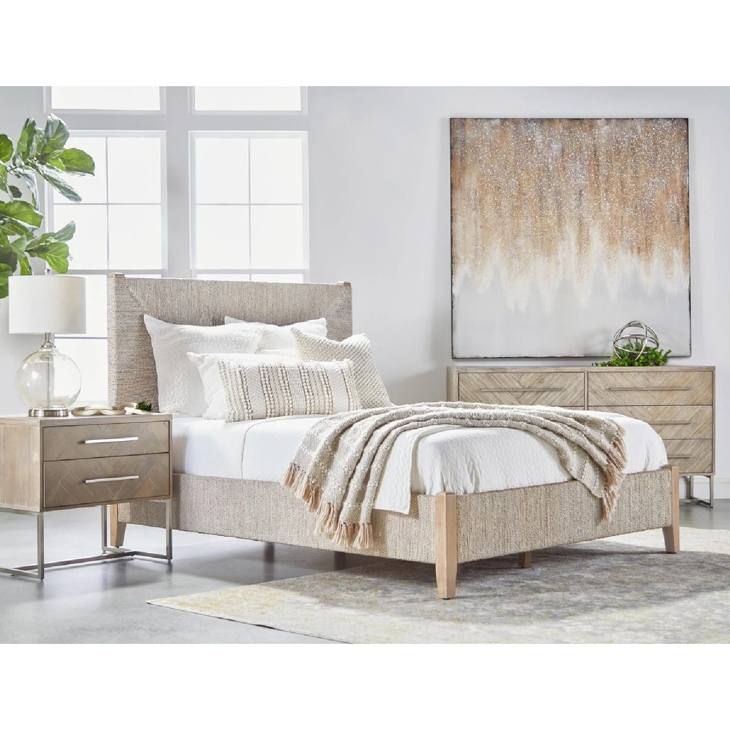 Luxury Upholstered Modern Whitewashed Abaca Bed European Style for Villa