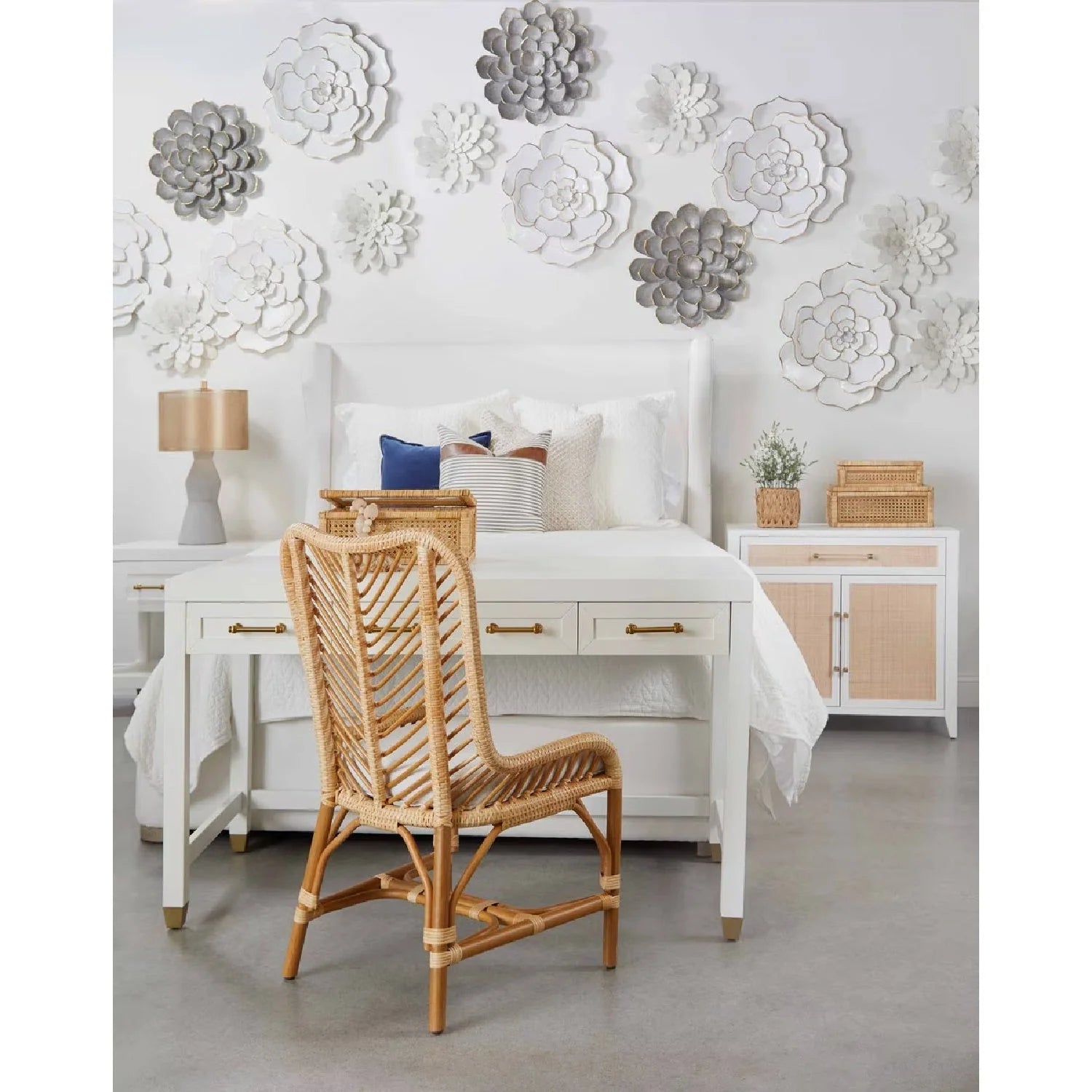 Luxury Upholstered Modern Wingback Bed European Style for Villa