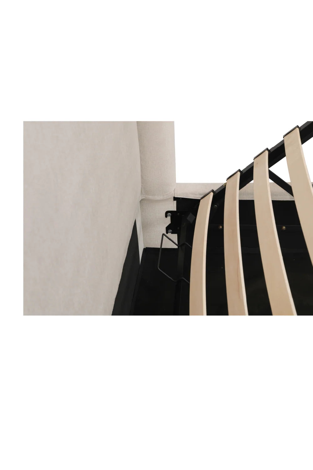 Luxury Upholstered Modern Wingback Storage Bed European Style for Villa