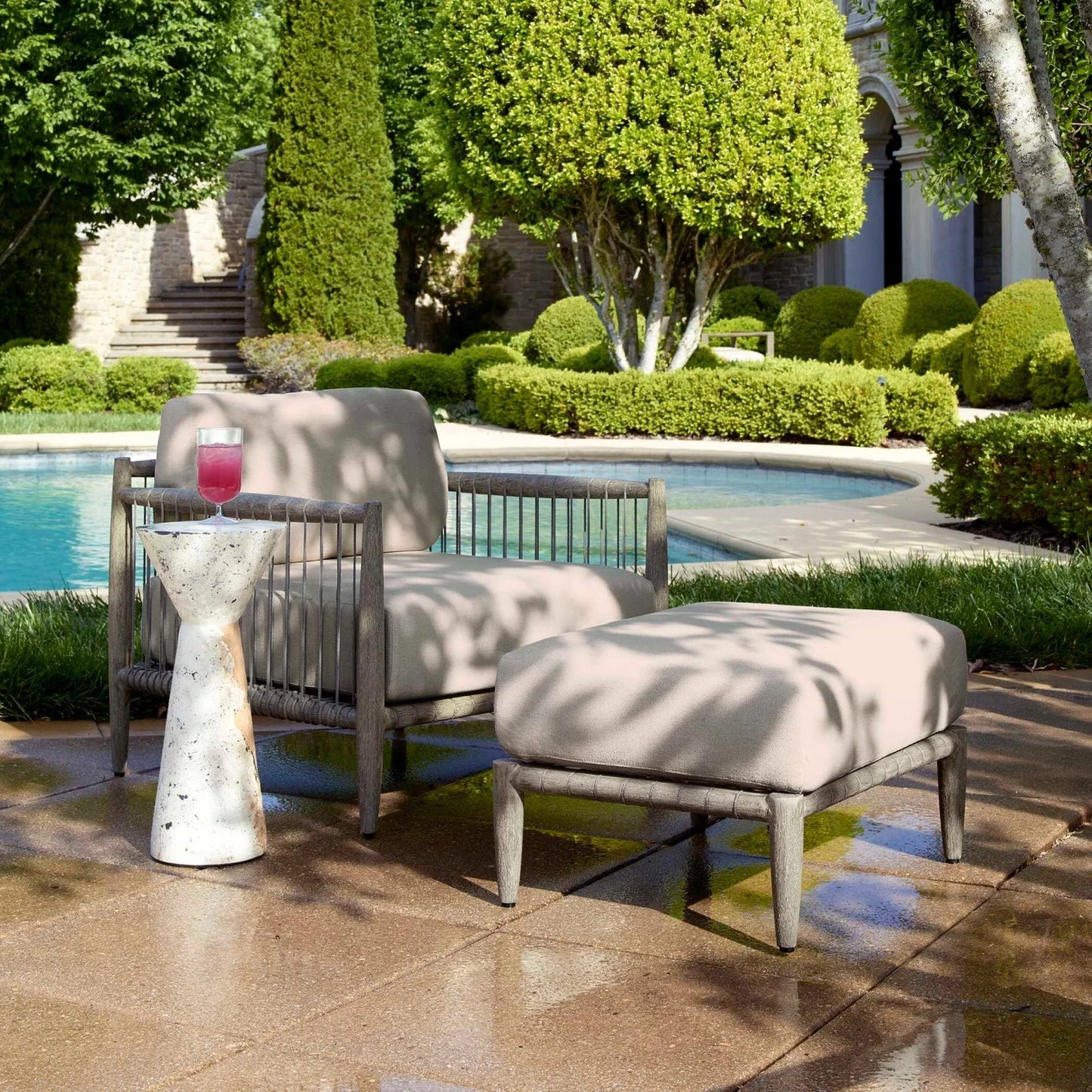 Luxury Upholstered Modern Wood Outdoor Ottoman European Style for Villa