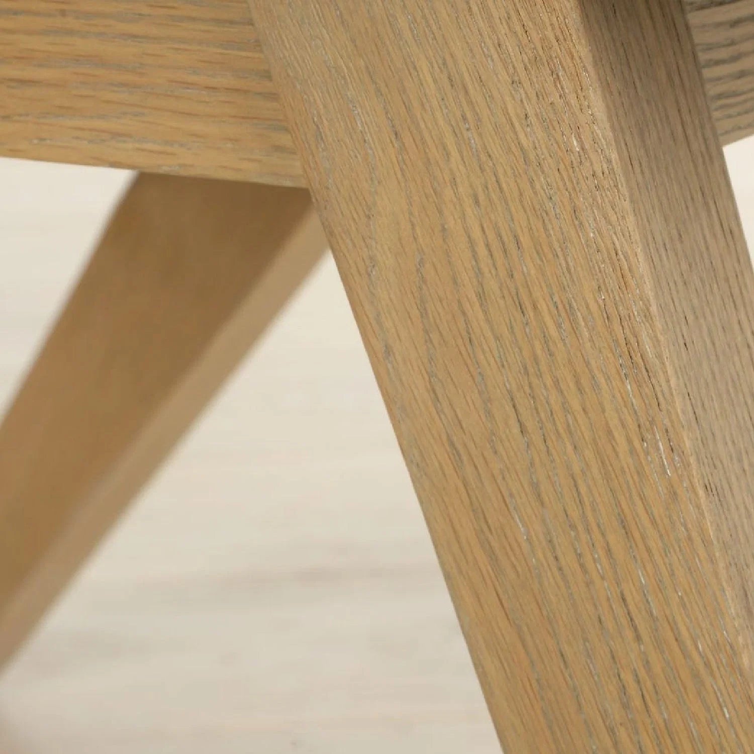 Luxury Upholstered Oak Modern Dining Chair European Style for Villa
