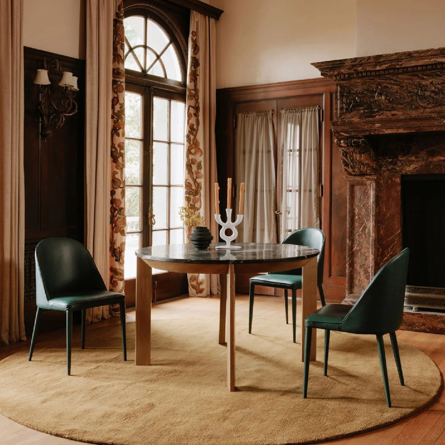 Luxury Upholstered Vegan Leather Modern Dining Chair European Style for Villa