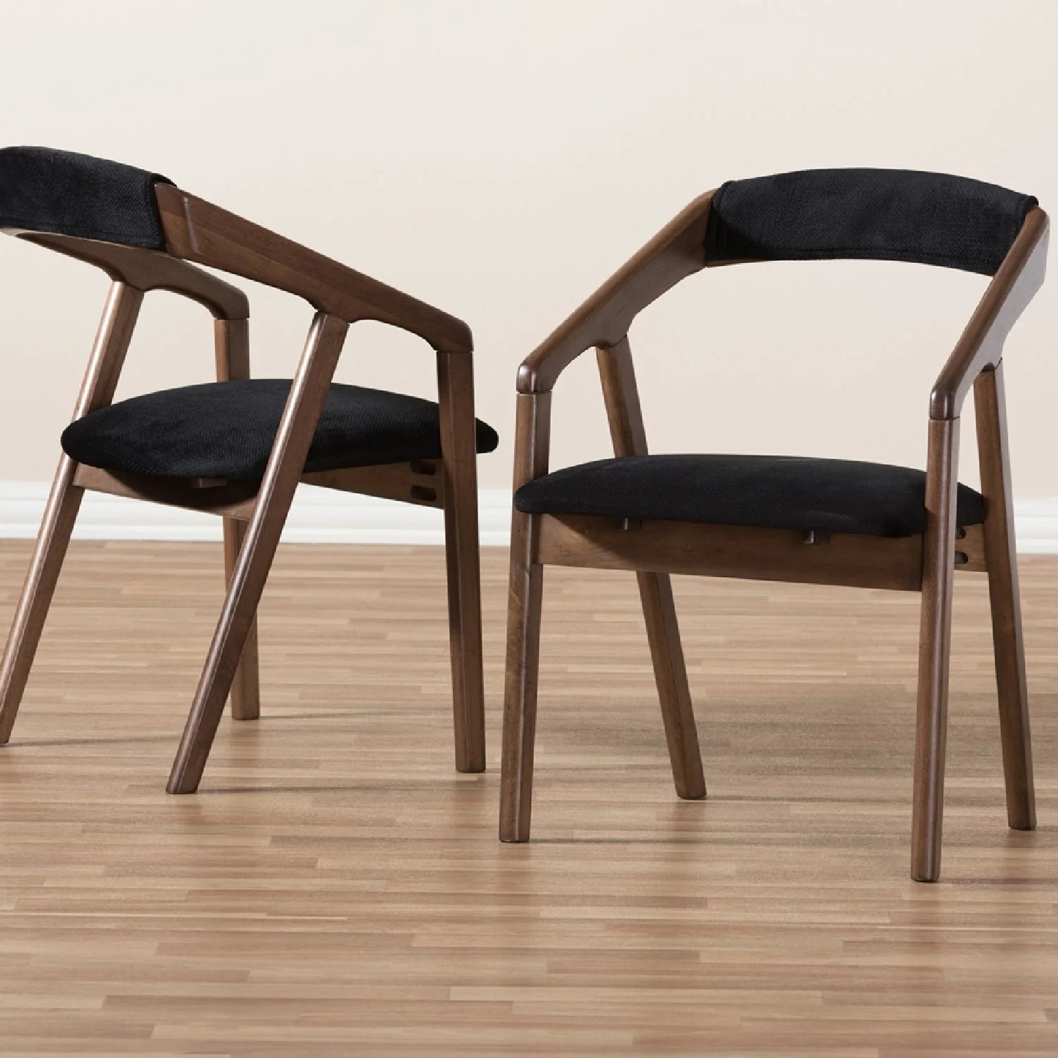 Luxury Upholstered Velvet Modern Dining Armchair European Style for Villa