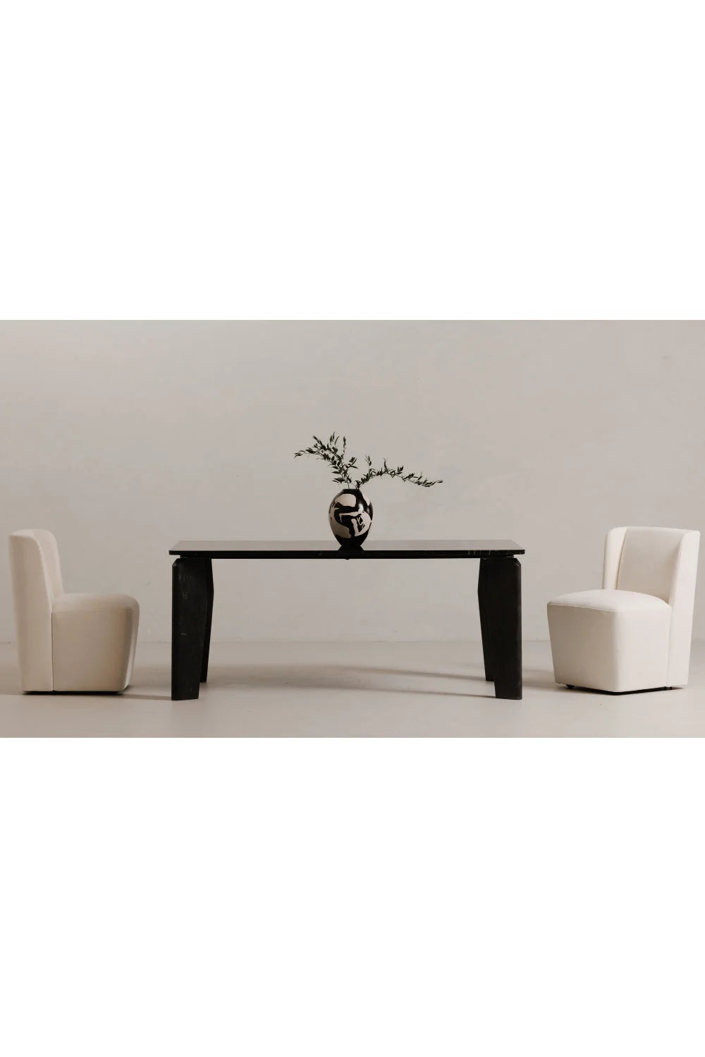 Luxury Upholstered Wheeled Modern Dining Chair European Style for Villa
