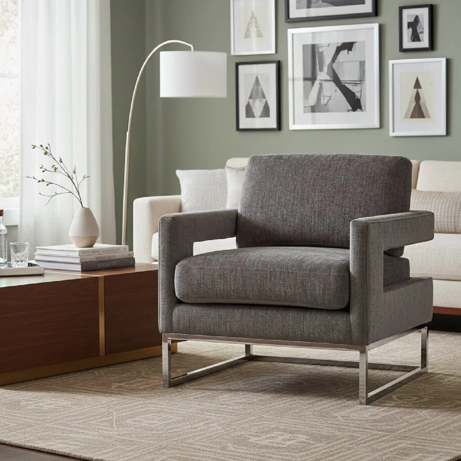 Luxury Velvet Accent Chair Modern Italian Style for Villa