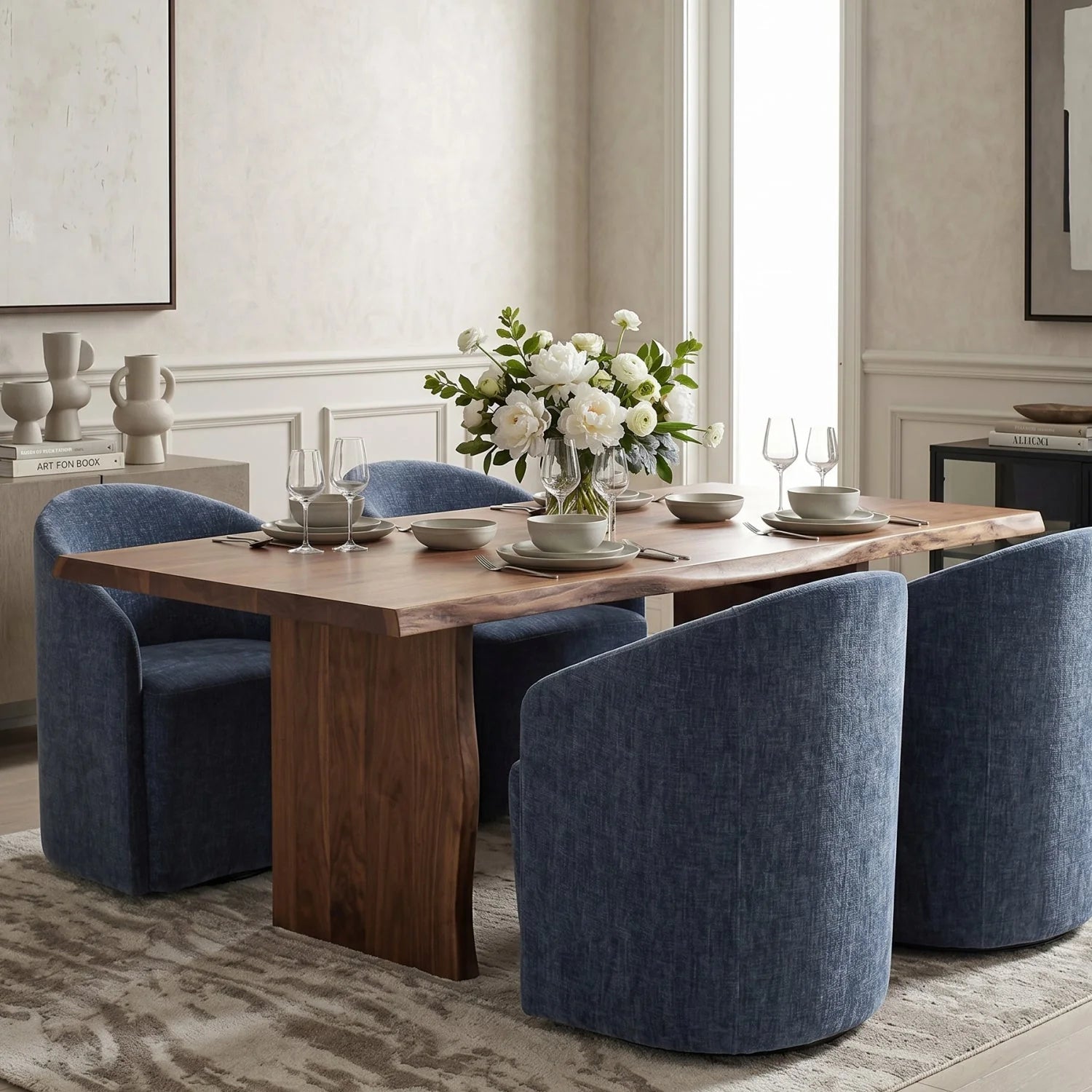 Luxury Velvet Barrel Wheeled Dining Chair European Style for Villa