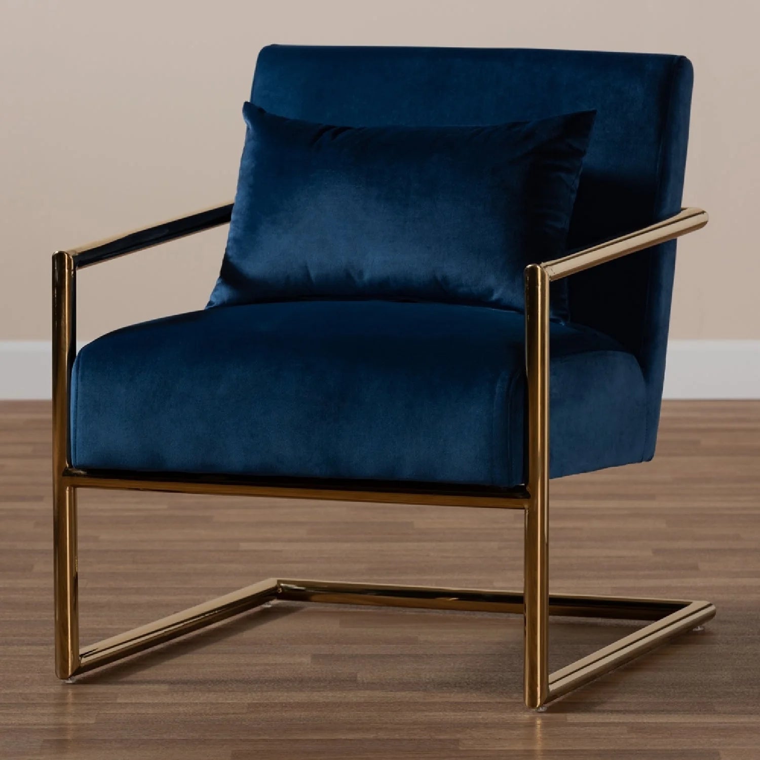 Luxury Velvet Cantilevered Lounge Chair Modern Italian Style for Villa