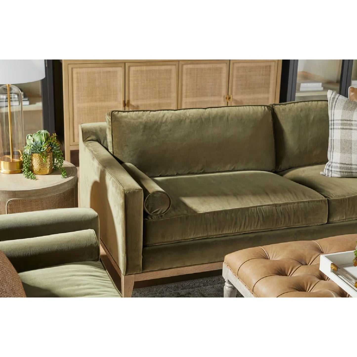 Luxury Velvet Modern Loveseat European Style for Villa
