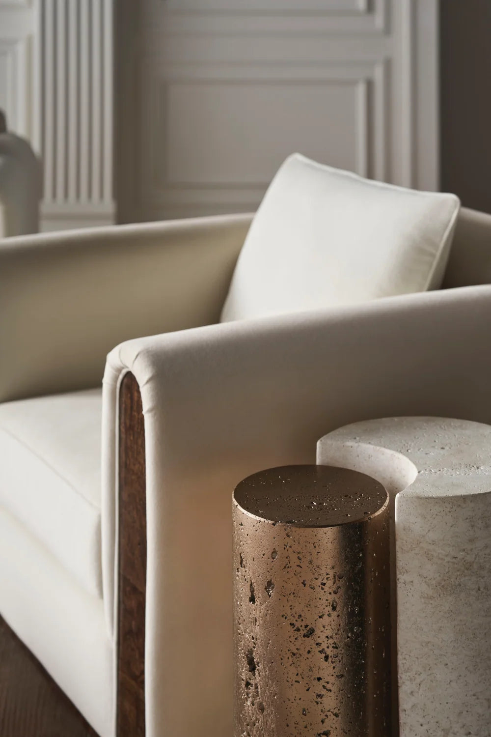 Luxury Velvet Swivel Lounge Chair Modern Italian Style for Villa