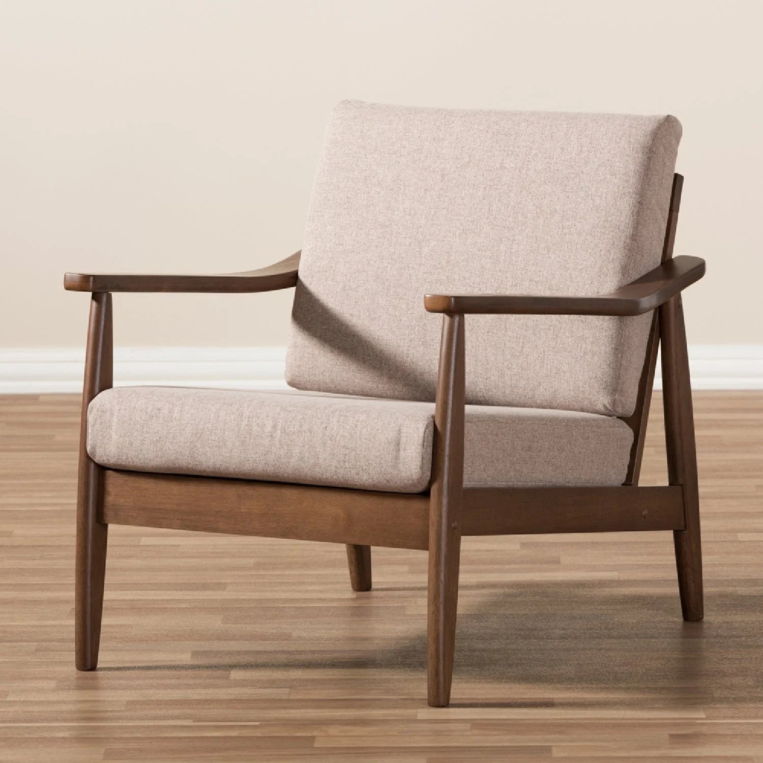 Luxury Walnut Framed Lounge Chair European Style for Villa