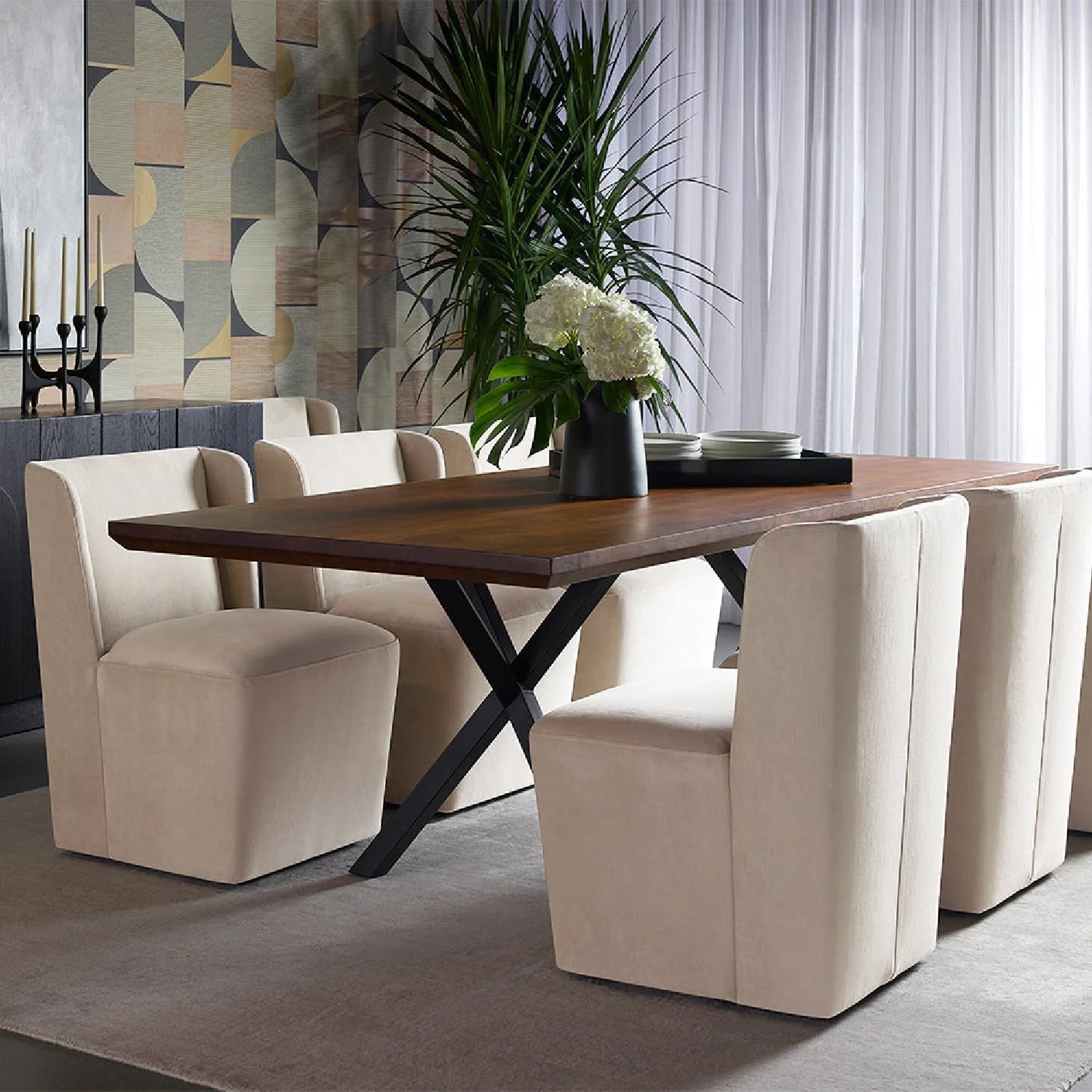 Luxury Wheeled Modern Dining Chair European Style for Villa