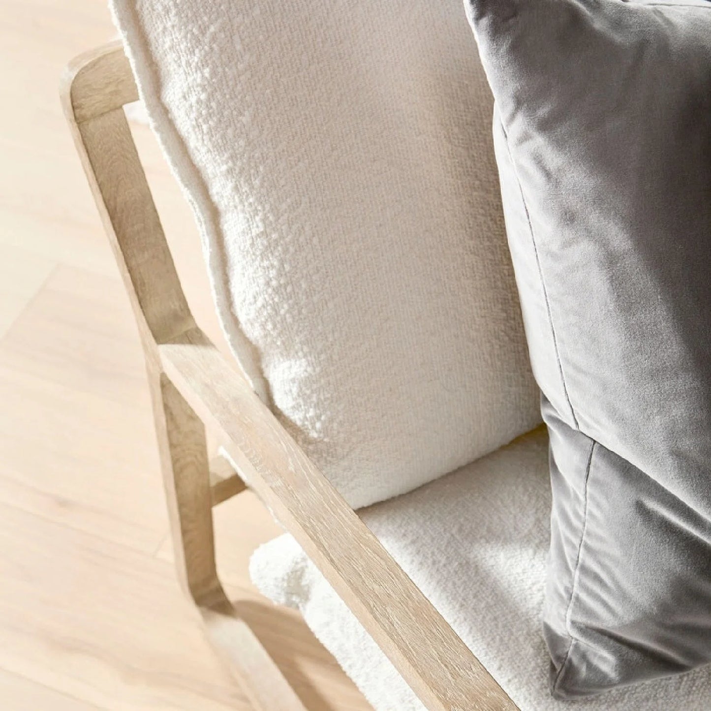 Luxury White Boucle Cushioned Club Chair Modern Italian Style for Villa