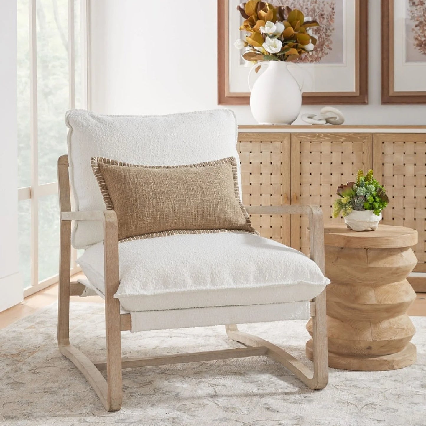 Luxury White Boucle Cushioned Club Chair Modern Italian Style for Villa