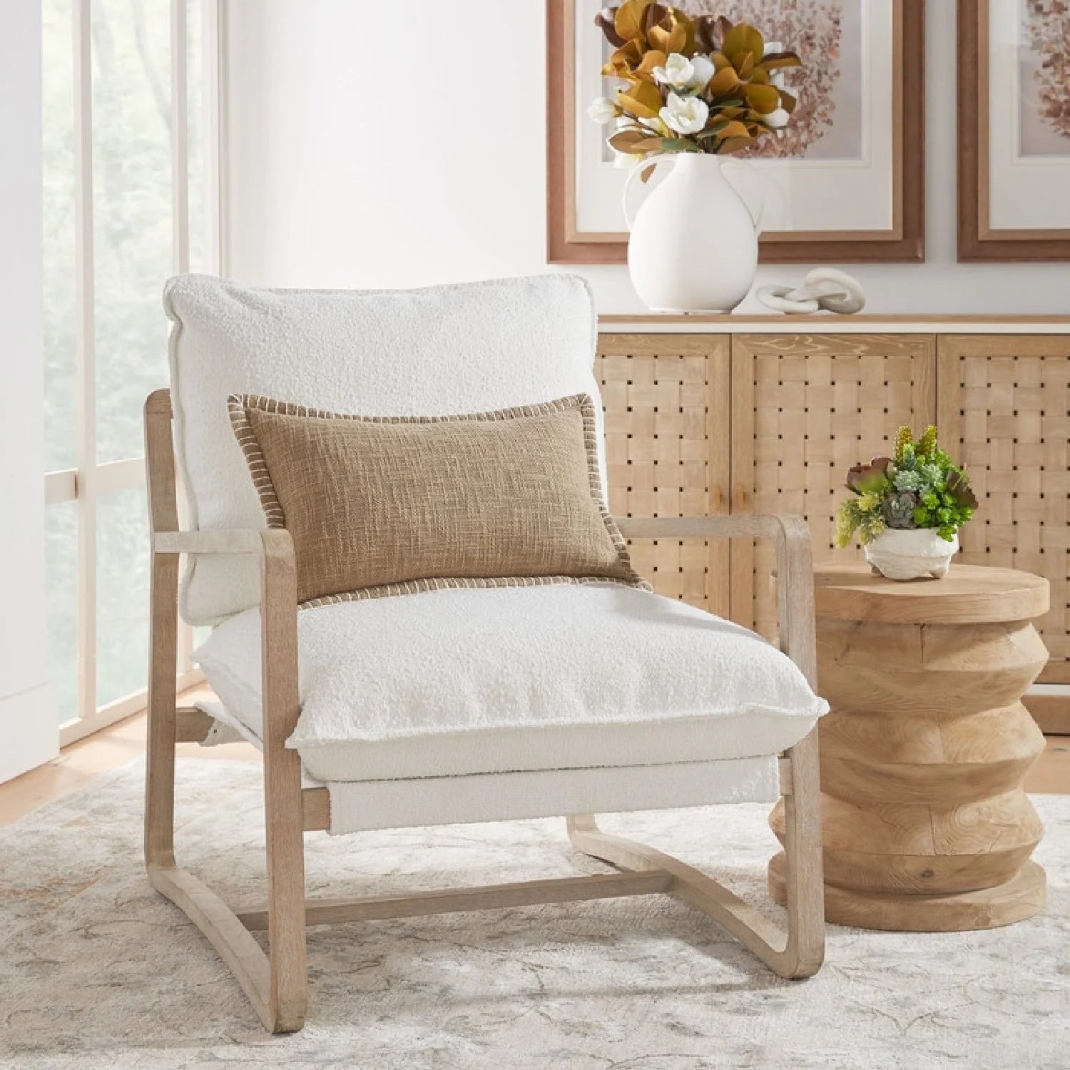 Luxury White Boucle Cushioned Club Chair Modern Italian Style for Villa