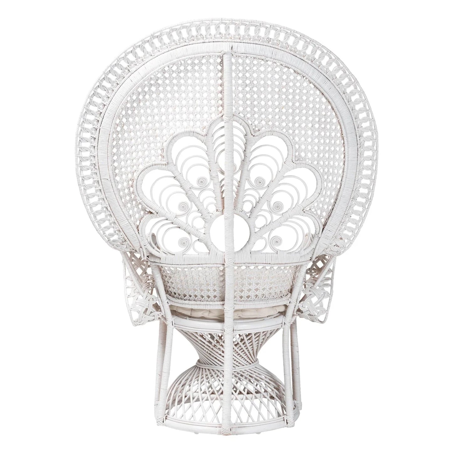 Luxury White Rattan Peacock Lounge Chair Modern Italian Style for Villa