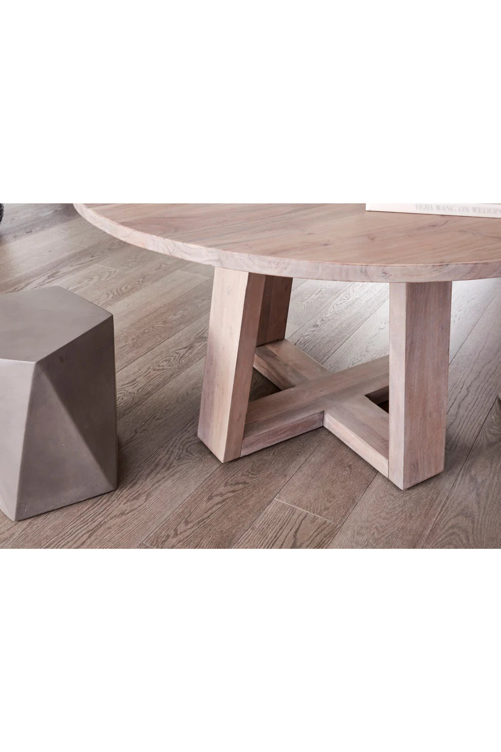 Luxury Whitewashed Acacia Round Dining Table Modern Italian Style for Villa