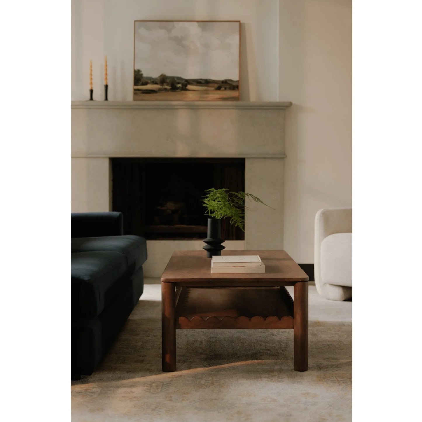 Luxury Wiley Scalloped Wooden Coffee Table Modern Italian Style for Villa