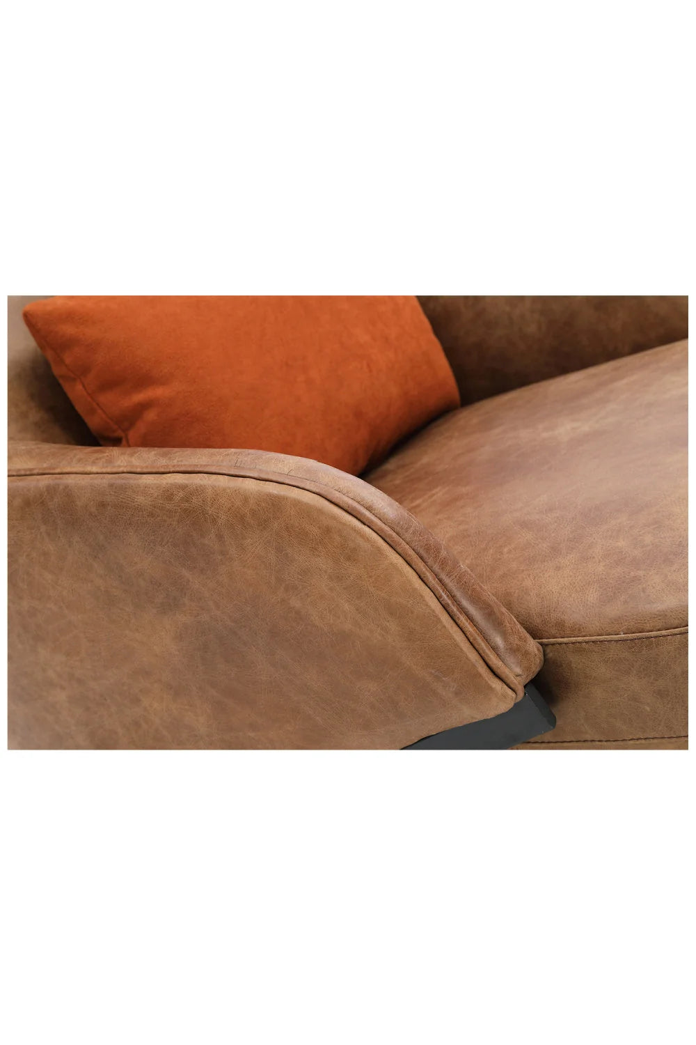 Luxury Wingback Brown Lounge Chair Modern Italian Style for Villa