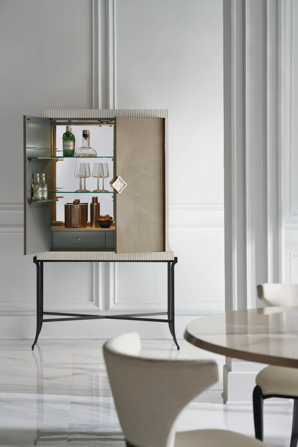 Luxury Winged Modern Dining Chair European Style for Villa
