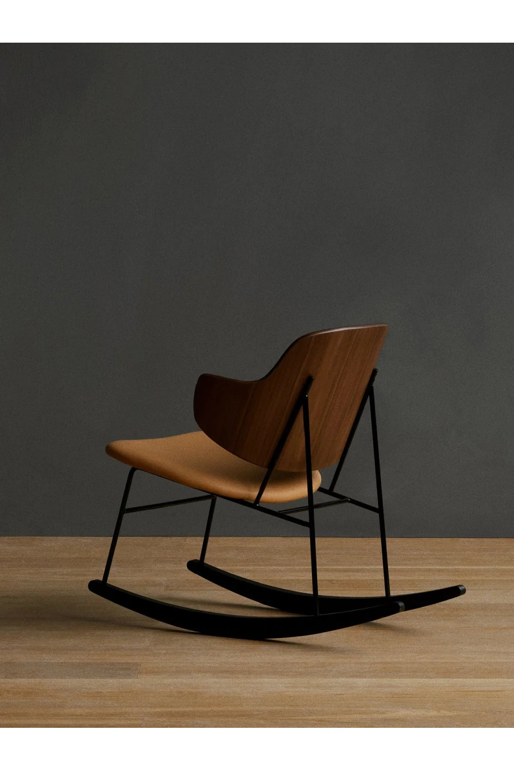 Luxury Wood Back Rocking Chair Modern Italian Style for Villa