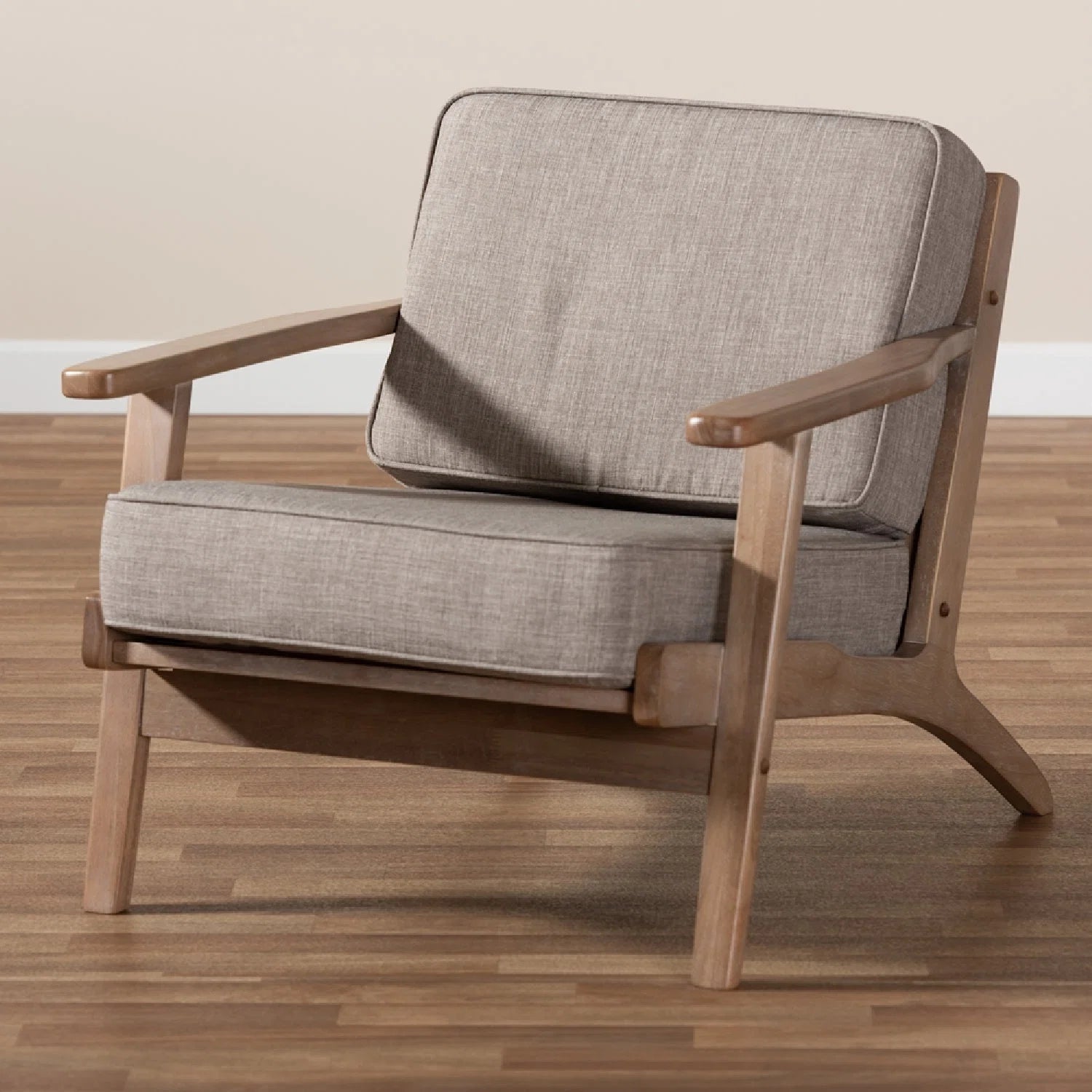 Luxury Wood Framed Lounge Chair Modern Italian Style for Villa