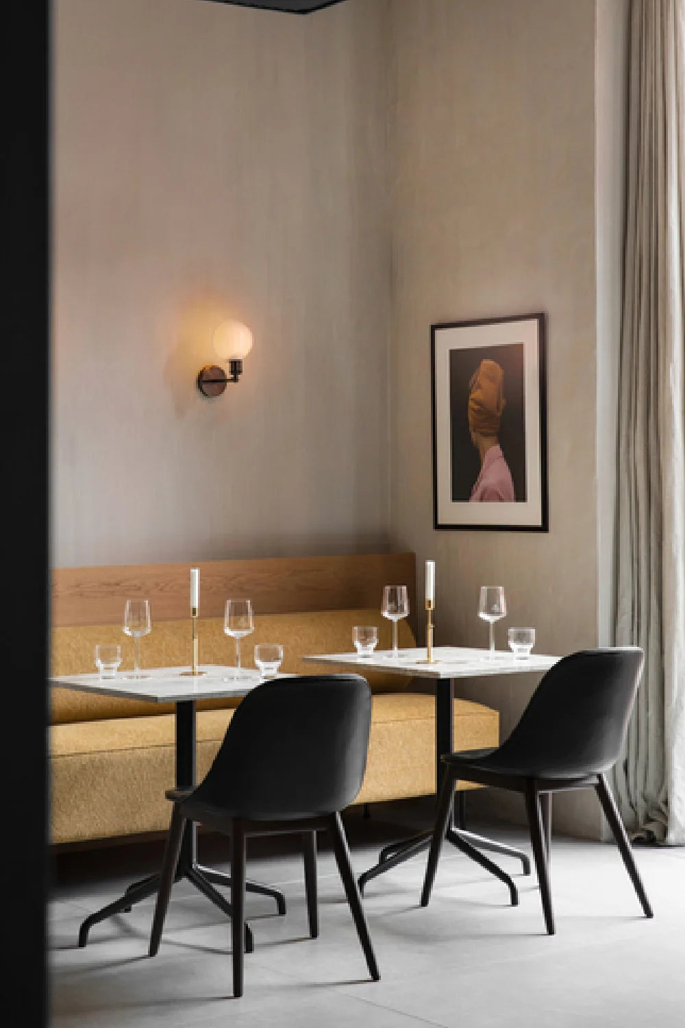 Luxury Wooden Base Modern Dining Chair European Style for Villa