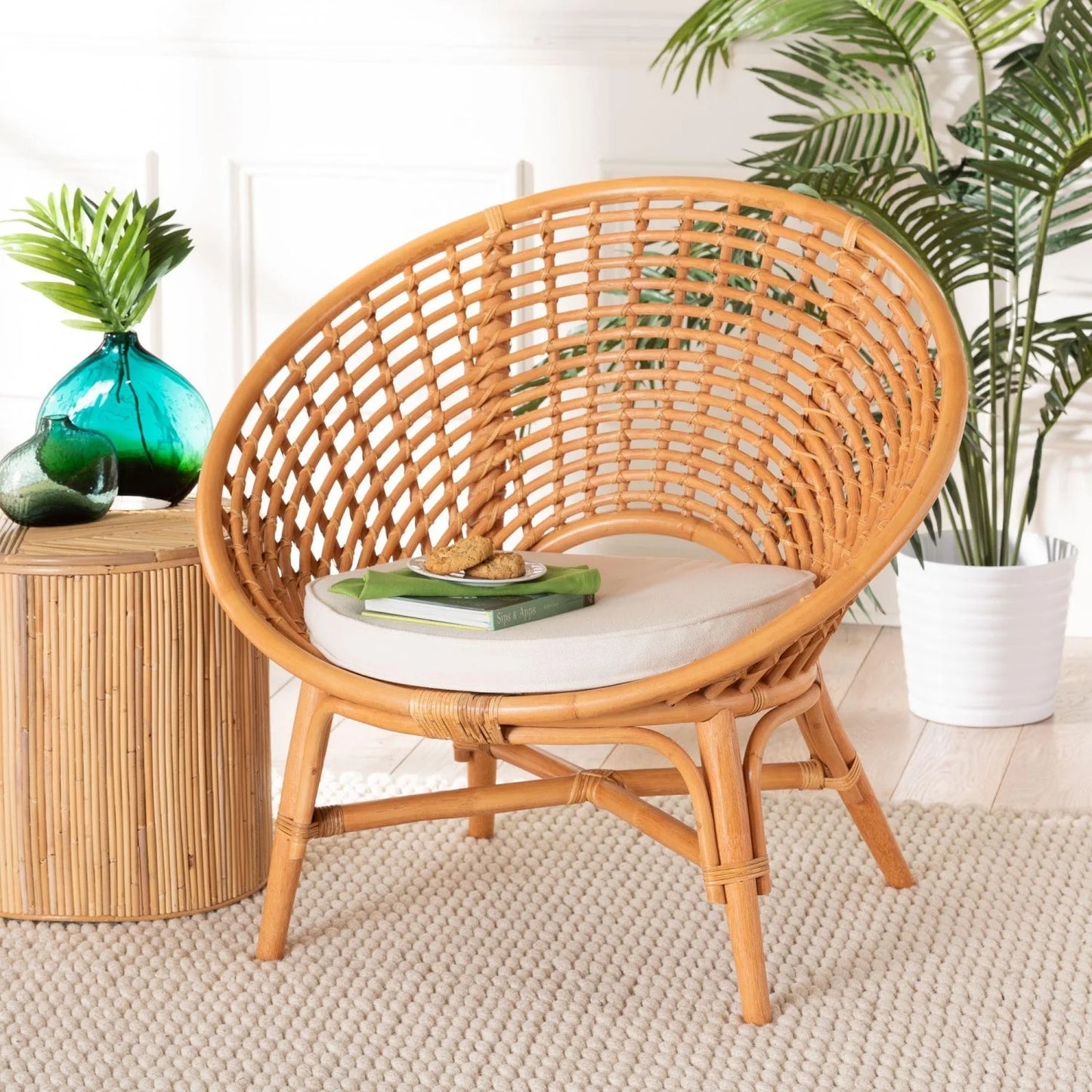 Luxury Woven Rattan Accent Chair Modern Italian Style for Villa