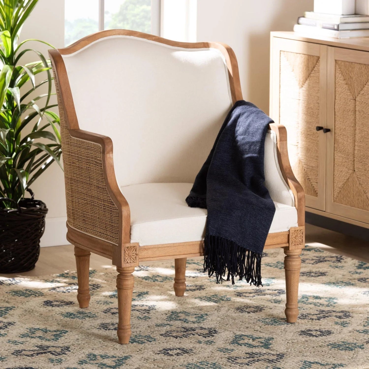 Luxury Woven Rattan Accent Chair Modern Italian Style for Villa