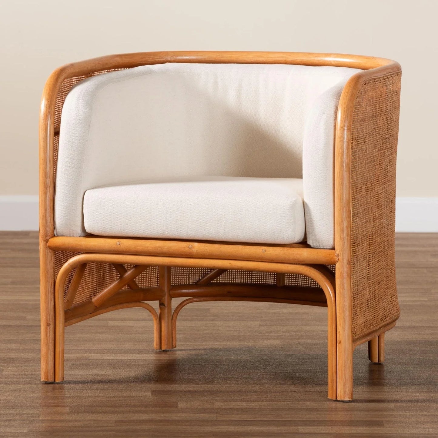 Luxury Woven Rattan Curved Lounge Chair Modern Italian Style for Villa