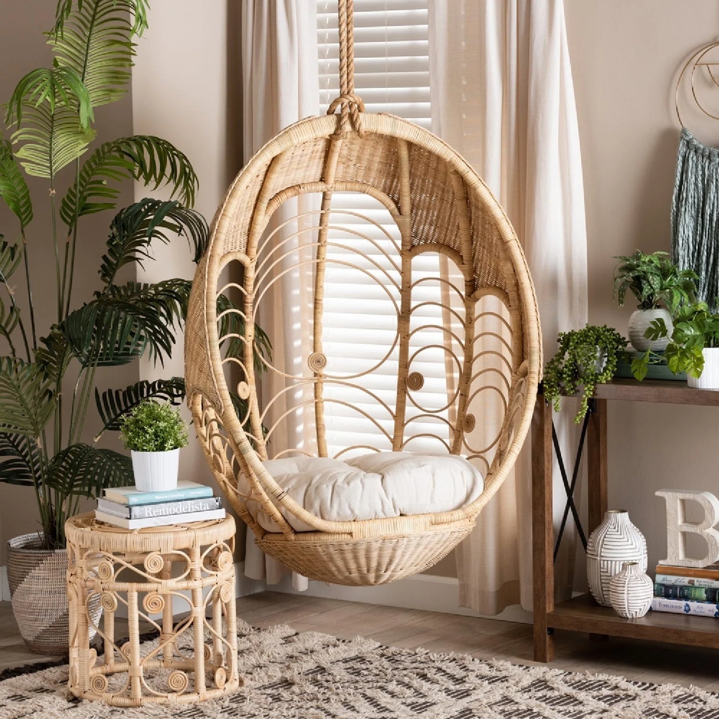 Luxury Woven Rattan Hanging Chair Modern Italian Style for Villa
