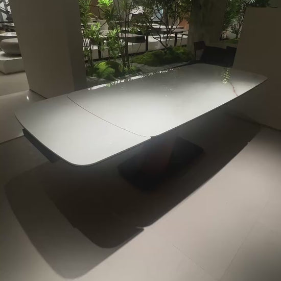 Luxury Sintered Stone Extendable Dining Table Modern Italian Style for Villa