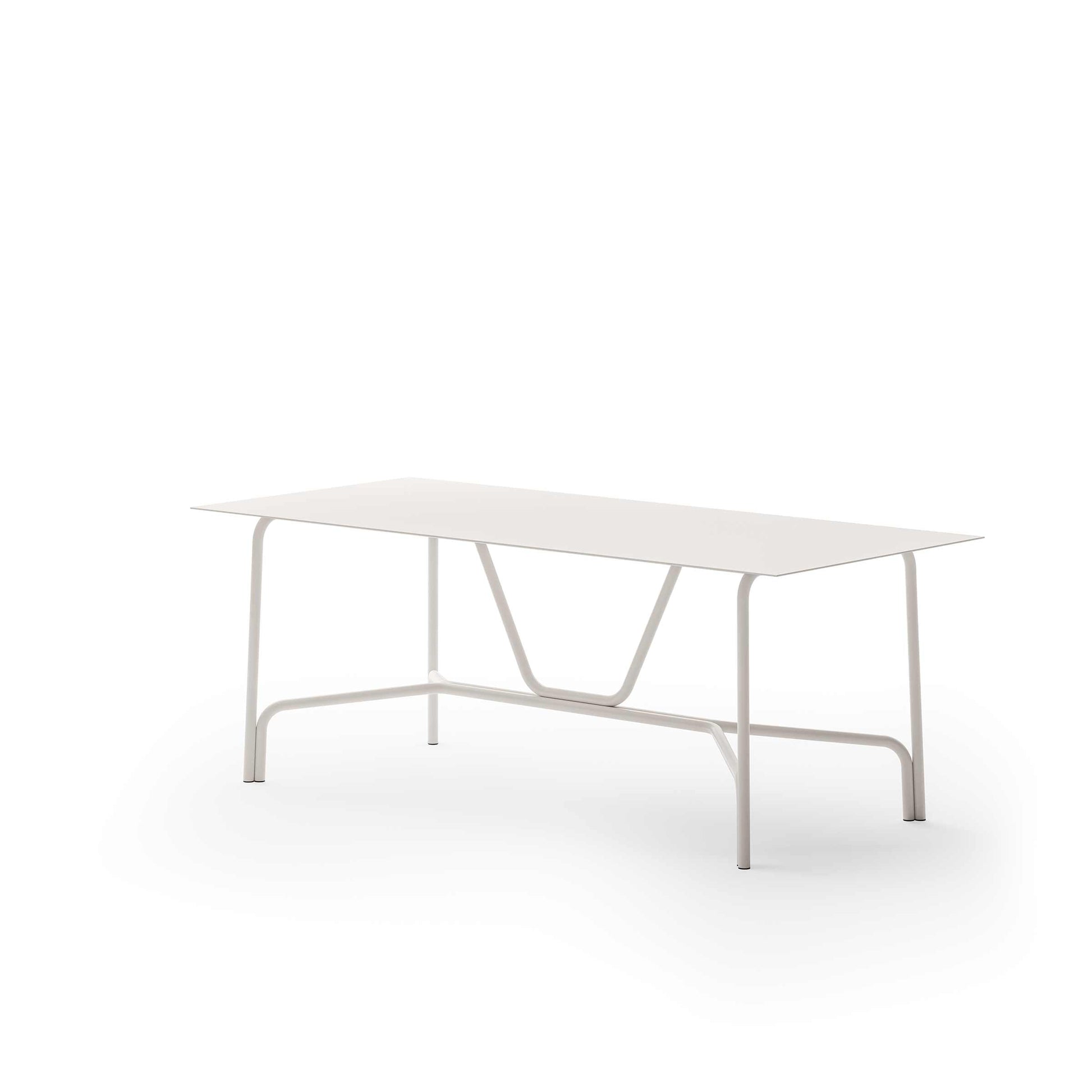 Outdoor Dining Table Modernist Metal-Pipe – Matte Aluminium Statement Piece