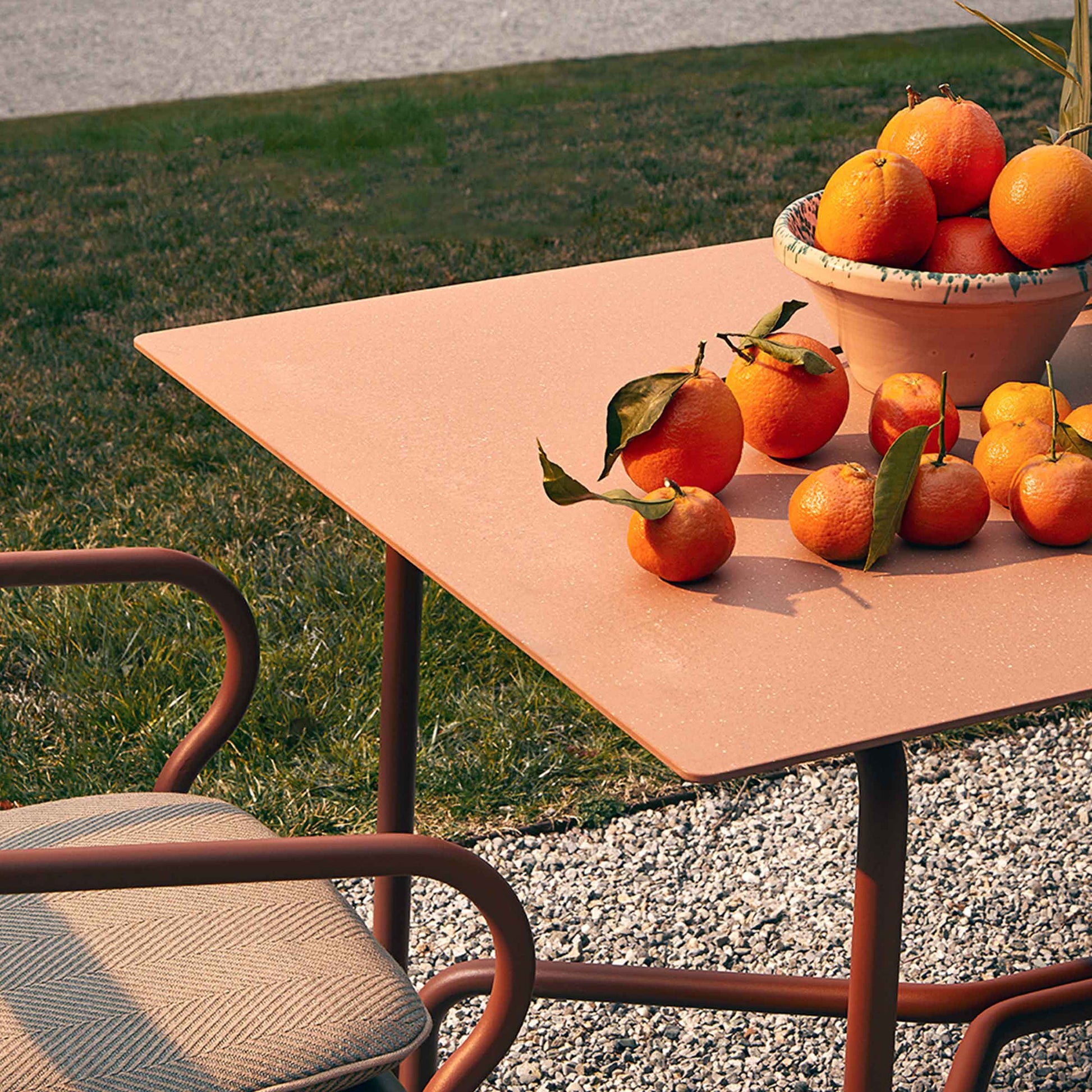 Salò Outdoor Dining Table – Modernist Aluminium Designer Piece by Matteo Thun