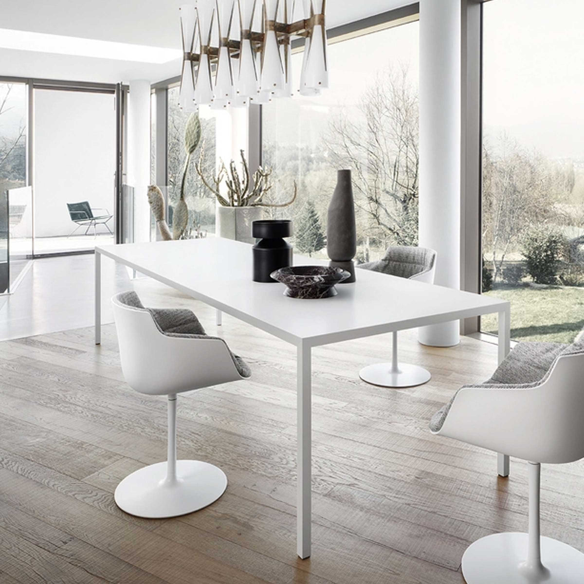Luxury TENSE Dining Table Modern Italian Style for Villa