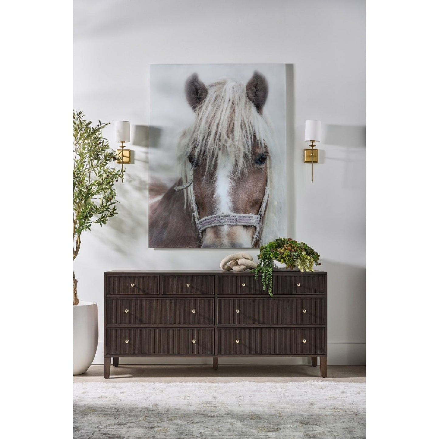 Luxury Modern Highland Oak 8-Drawer Dresser European Style for Villa
